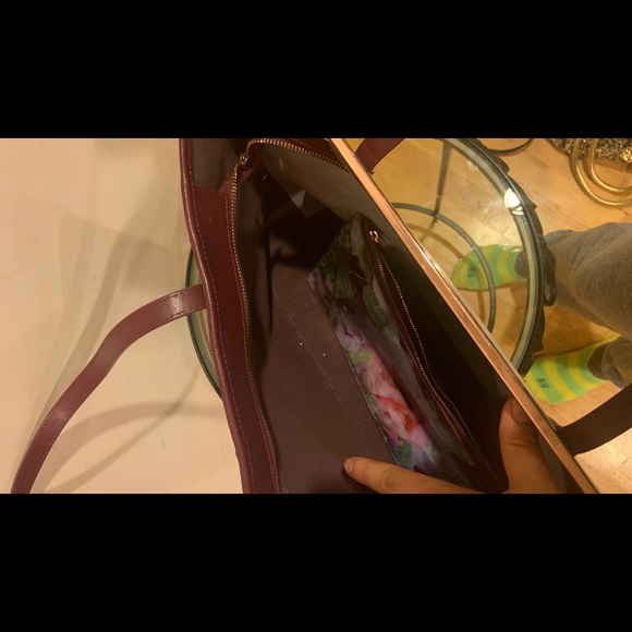 Ted Baker Powder Pink & Maroon Tote with Floral Clip Clutch 🌸 - Picture 4 of 9